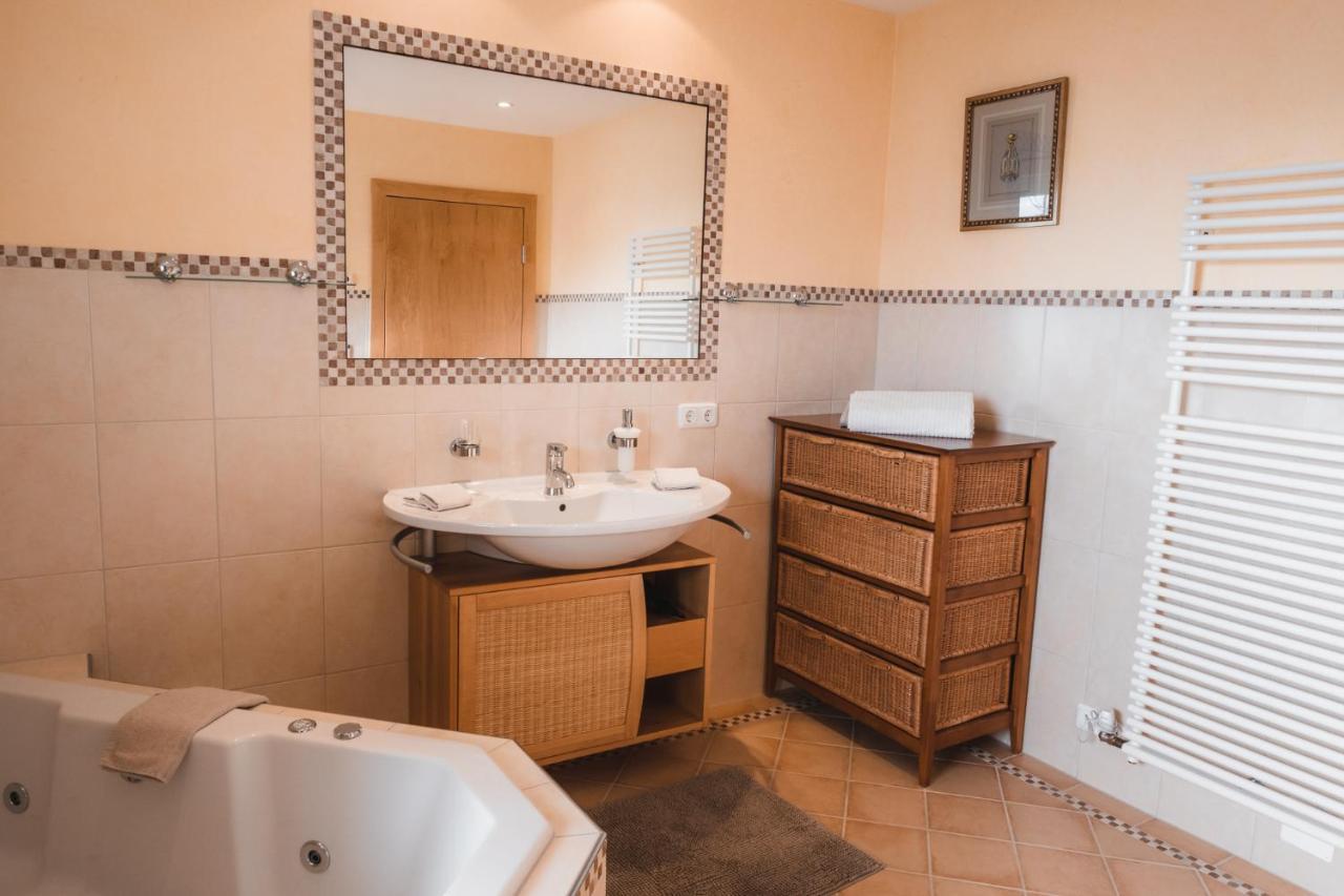 Sonnegg Apartment Фонтанела Екстериор снимка